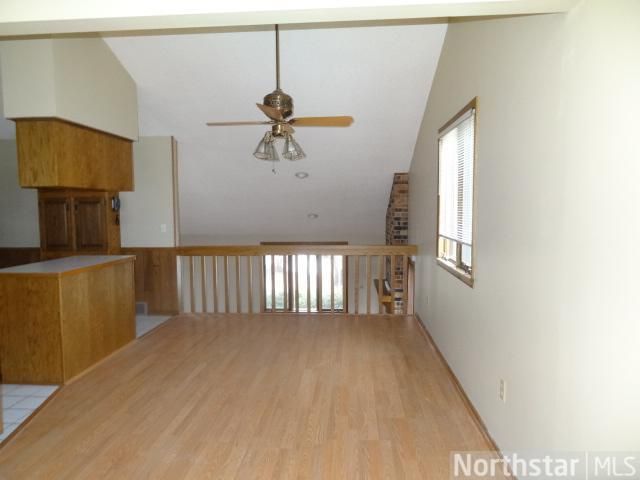 916 Prospect Ct, Northfield, MN 55057
