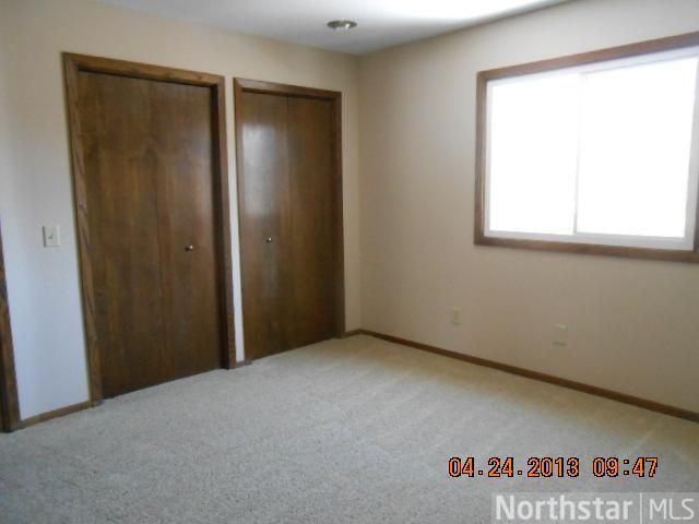 8101 81st Ave N, Brooklyn Park, MN 55445