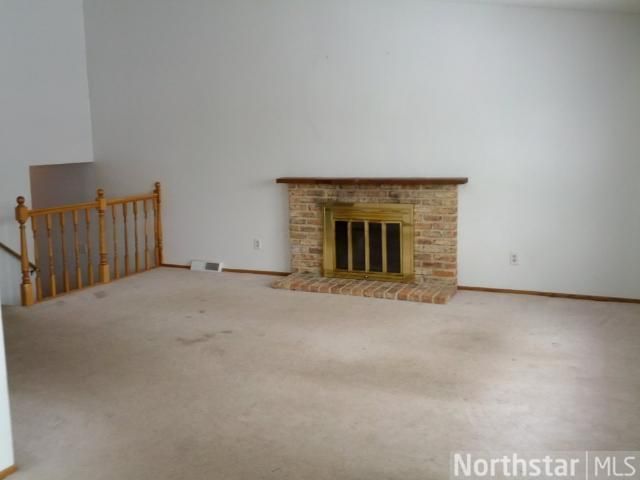1394 Lakeside Cir, Eagan, MN 55123