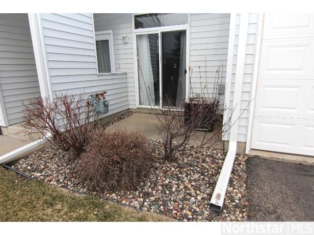 582 Roundhouse St, Shakopee, MN 55379
