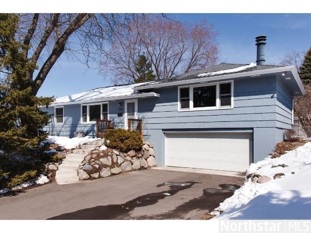 4046 Oregon Ave N, New Hope, MN 55427