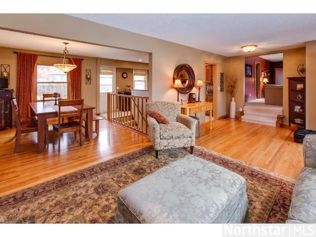 4046 Oregon Ave N, New Hope, MN 55427