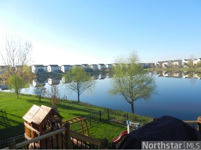 1712 116th Ave NE, Blaine, MN 55449