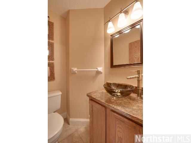 232 5th St NE, Minneapolis, MN 55413