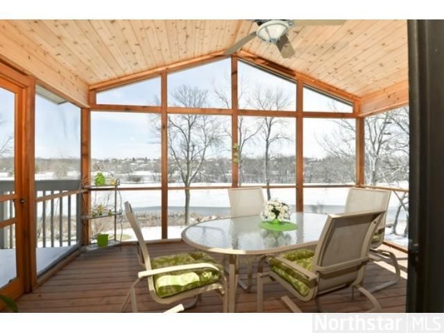 9433 Woodbridge Rd, Bloomington, MN 55438