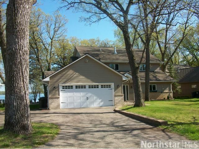 6563 N Shore Dr N, Forest Lake, MN 55025