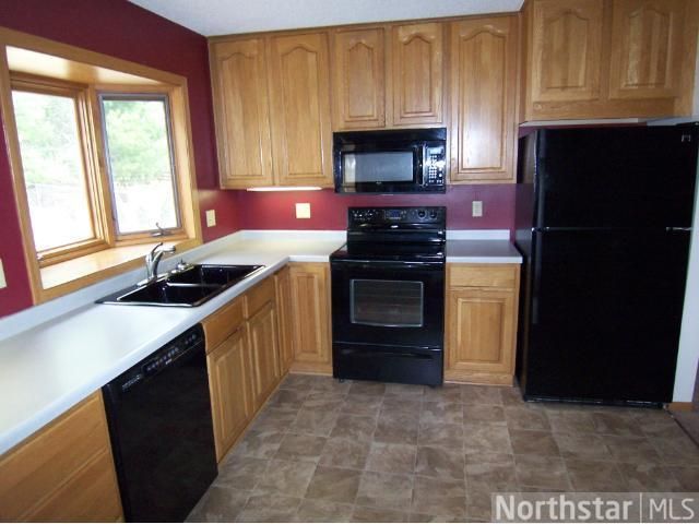 1379 Pike Lake Ct, New Brighton, MN 55112