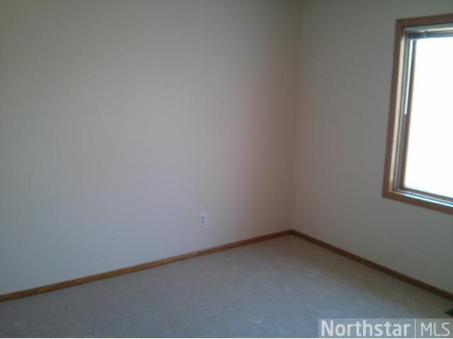 8739 Norway St NW, Coon Rapids, MN 55433