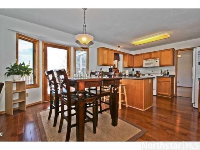 10058 Fox Run Cv, Woodbury, MN 55129