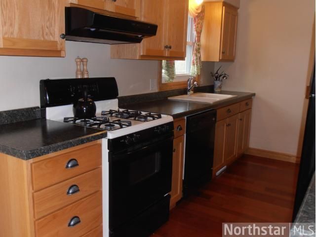 350 Gibbs St S, Prescott, WI 54021