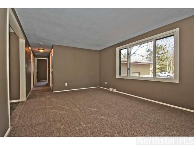 8844 Arona Ave, Circle Pines, MN 55014