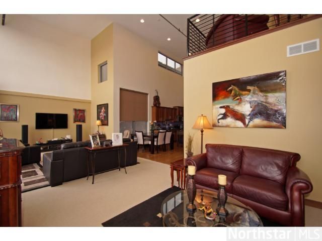 521 7th St #706, Minneapolis, MN 55415