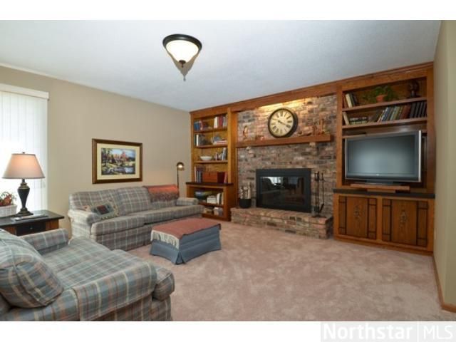 15732 Hershey Ct, Apple Valley, MN 55124