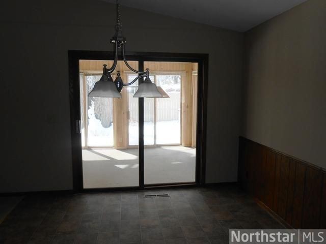 422 Mainzer St, West Saint Paul, MN 55118