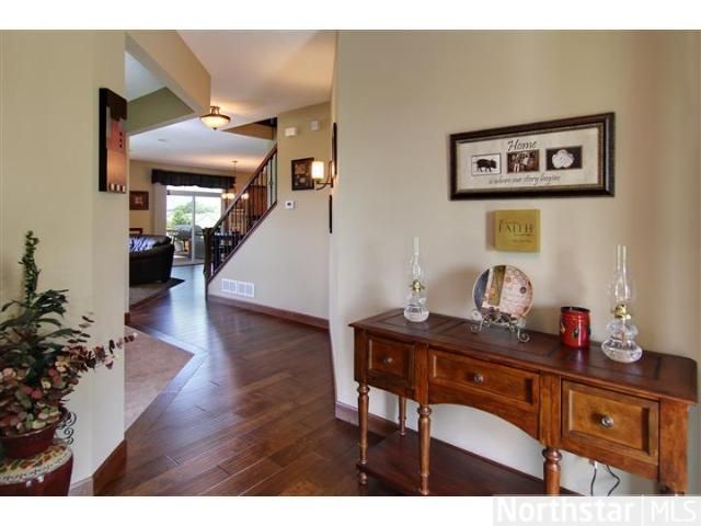 864 Stone Creek Dr, Jordan, MN 55352