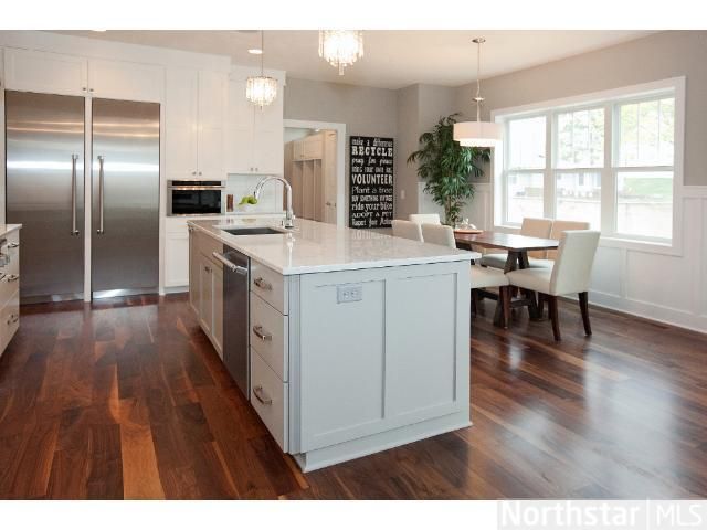 5205 W 48th St, Edina, MN 55436