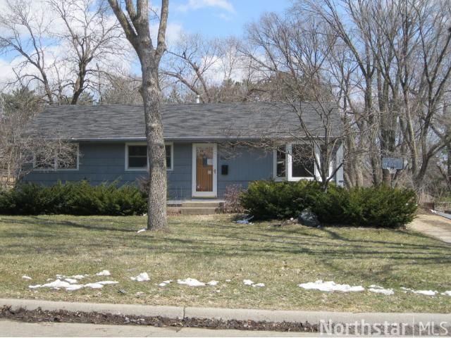 9419 10th Ave S, Bloomington, MN 55420