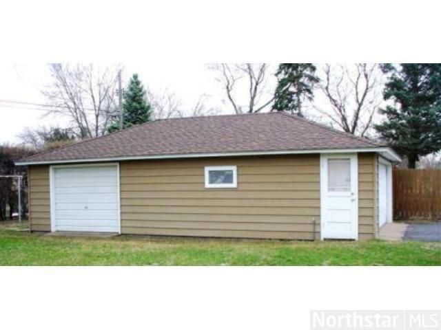 6912 Regent Ave N, Brooklyn Center, MN 55429