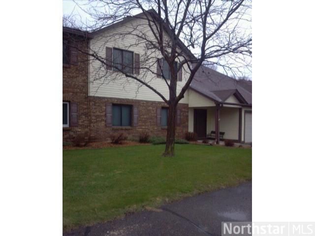 4369 Buckingham Ct, Vadnais Heights, MN 55127