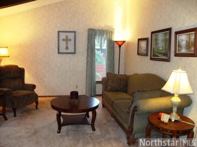 13209 Pine Ridge Rd, Burnsville, MN 55337