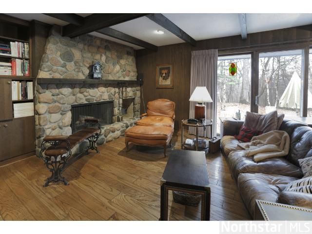3 Sumac Ln, North Oaks, MN 55127