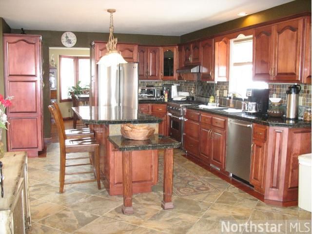 901 Ridgehaven Cir, Buffalo, MN 55313