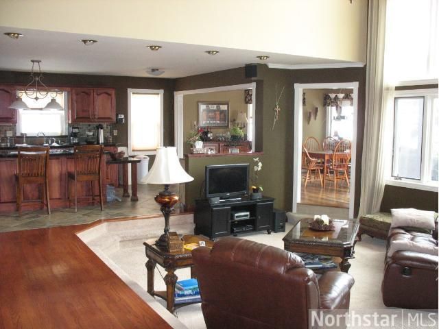 901 Ridgehaven Cir, Buffalo, MN 55313