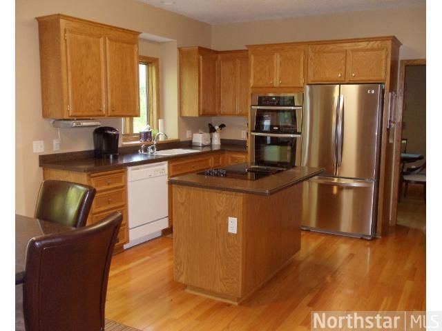 7210 121st St W, Apple Valley, MN 55124