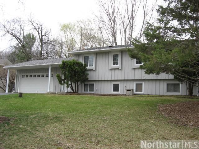 10707 107th Pl N, Maple Grove, MN 55369