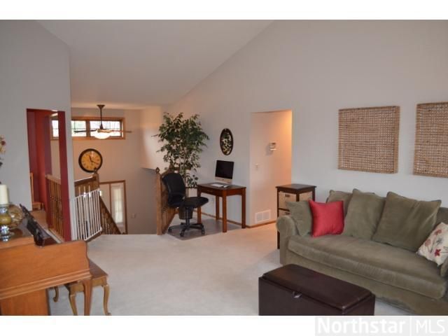 17457 Inland Loop, Lakeville, MN 55044