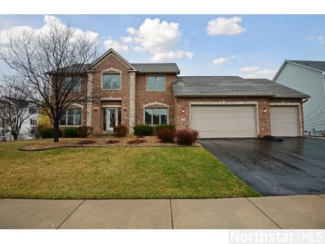 9113 Jewel Ln N, Maple Grove, MN 55311