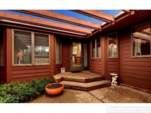 7734 Lochmere Ter, Edina, MN 55439