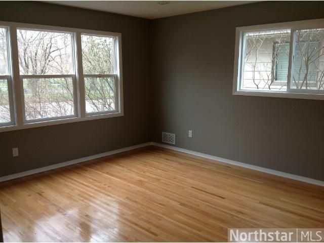 1623 Dale St N, Saint Paul, MN 55117