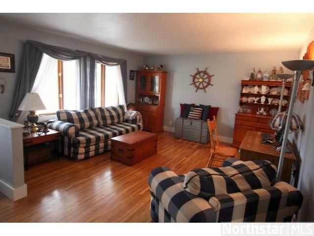 7741 Daleview Dr, Brooklyn Park, MN 55443