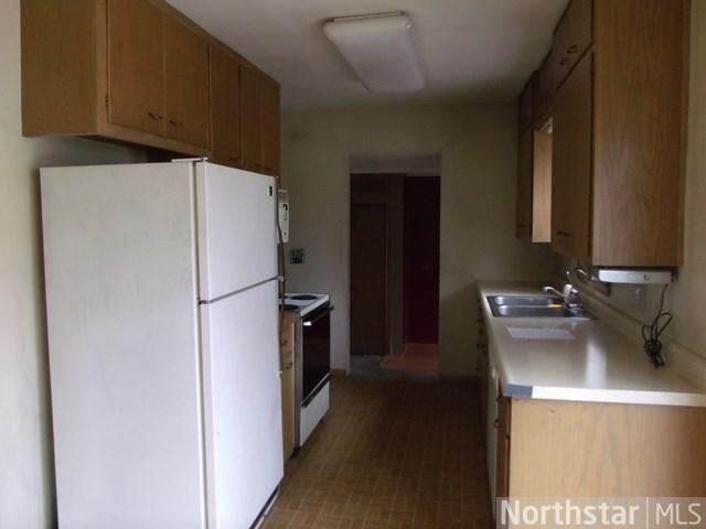 319 N Davis Ave, Litchfield, MN 55355