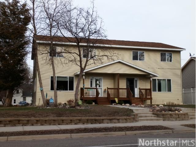 135 Excelsior Ave N, Annandale, MN 55302