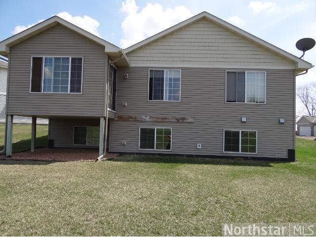 1126 Lorraine Ct, Carver, MN 55315