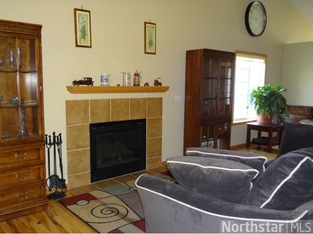 1126 Lorraine Ct, Carver, MN 55315