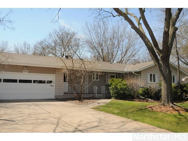 8345 Julianne Ter, Golden Valley, MN 55427