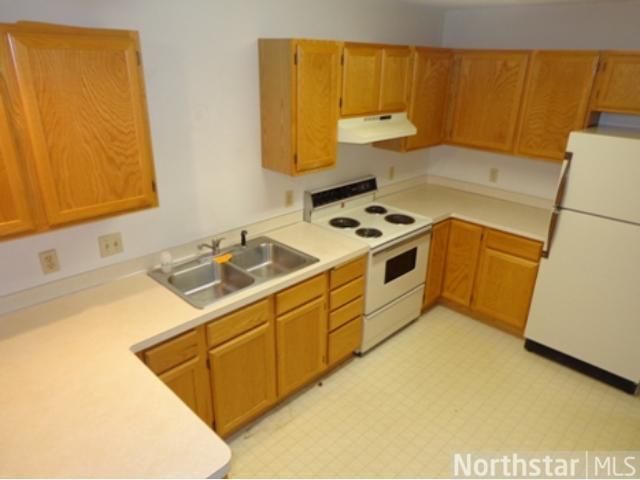 10958 Hanson Blvd NW, Coon Rapids, MN 55433