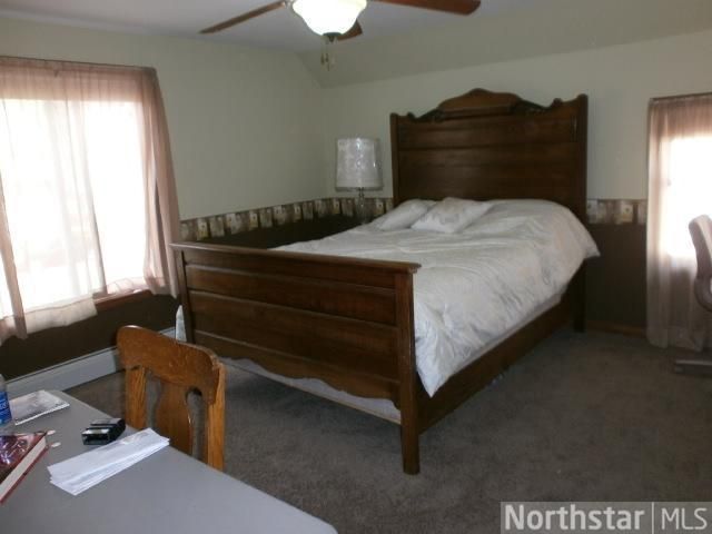 6417 Maple St, North Branch, MN 55056