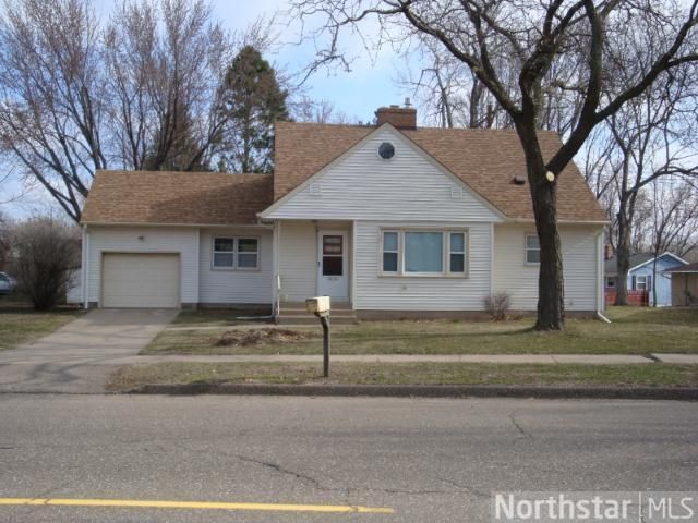 1939 Upper Afton Rd E, Saint Paul, MN 55119