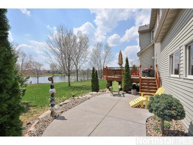 8943 Windsor Ter, Brooklyn Park, MN 55443