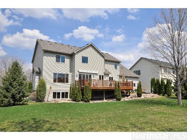 8943 Windsor Ter, Brooklyn Park, MN 55443