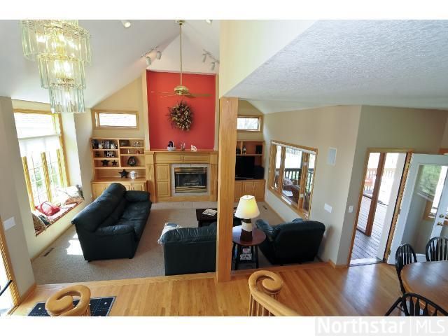 8245 Claymore Ct, Inver Grove Heights, MN 55076