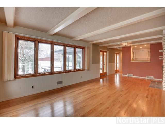 5309 W 56th St, Edina, MN 55436