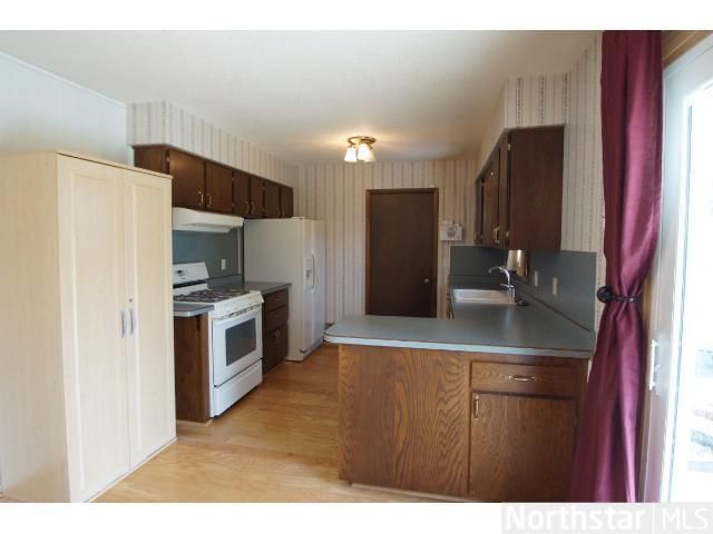10182 Uplander St NW, Coon Rapids, MN 55433