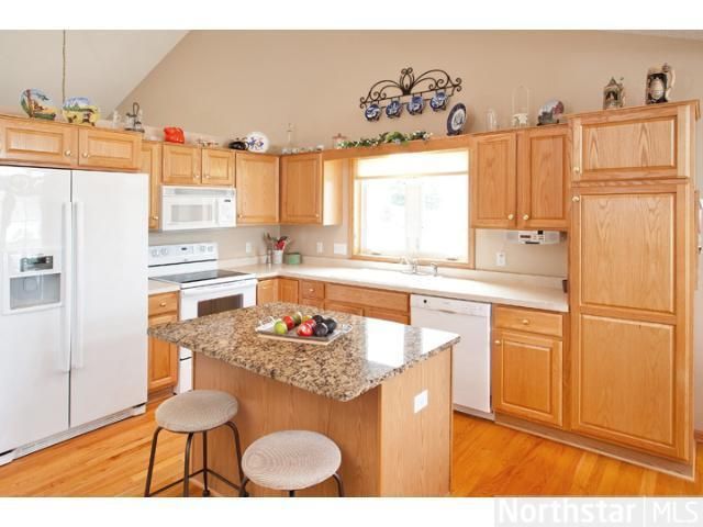 6511 Chadwick Dr, Savage, MN 55378