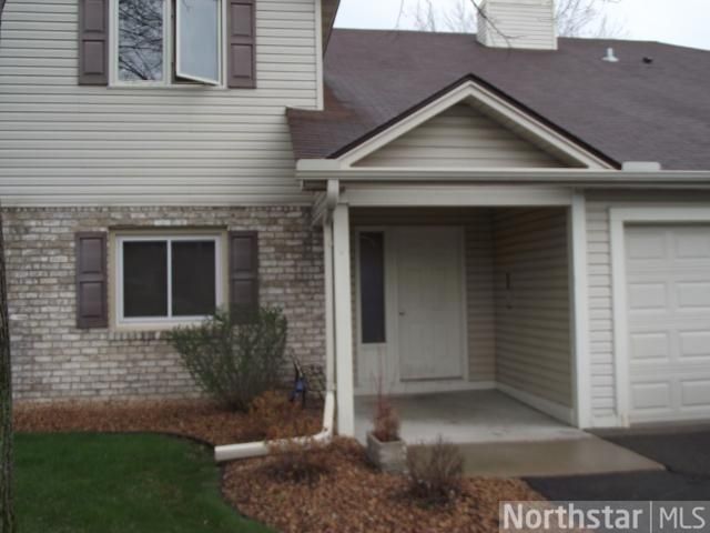 1001 Greenhaven Dr #908, Vadnais Heights, MN 55127