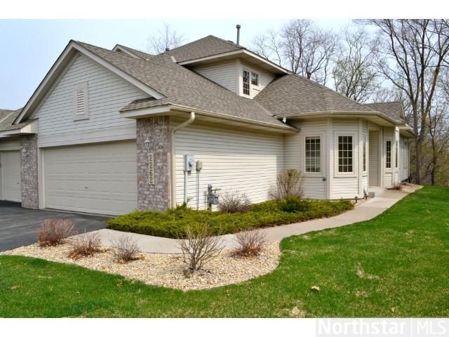 2262 Stephani Cir, Little Canada, MN 55117